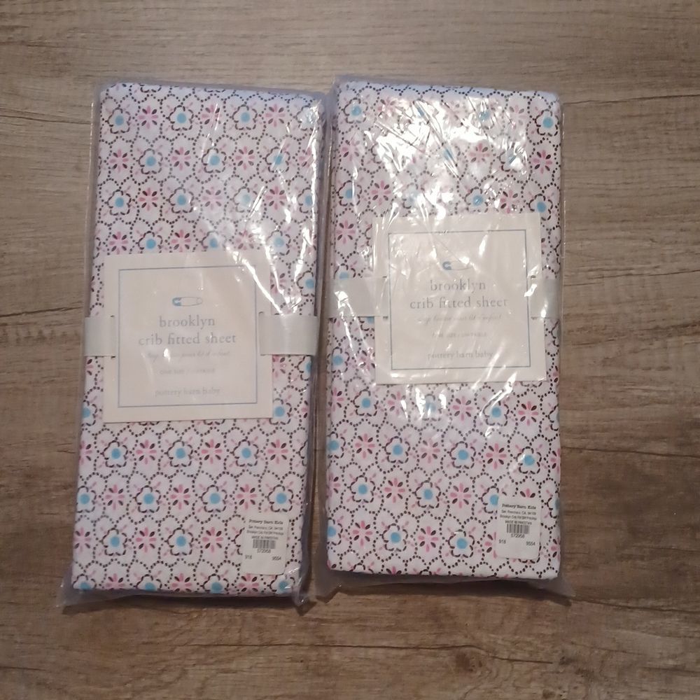 Pottery barn fitted crib sheets (2)